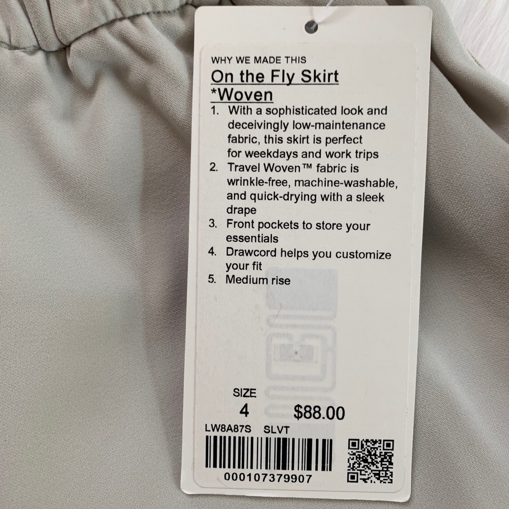 Lululemon on the  fly skirt silver medium rise - Picture 5 of 8
